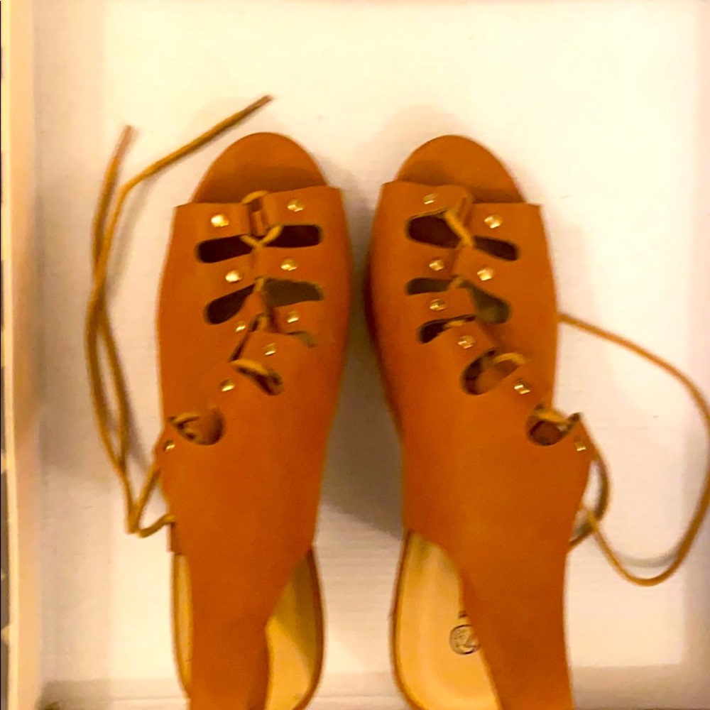 Tan heels